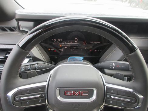 New 2026 GMC Yukon XL Elevation w/ Elevation Premium Package image 18