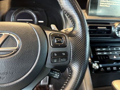 Certified 2023 Lexus IS 500 image 21