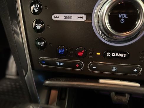 Used 2017 Ford Explorer Sport w/ Equipment Group 401A image 15