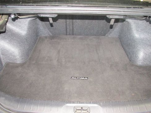 Used 2024 Nissan Altima 2.5 SV image 31