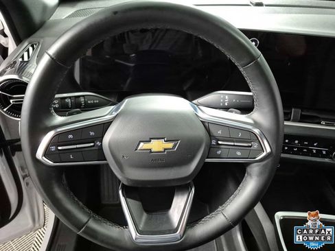 Certified 2025 Chevrolet Equinox LT w/ Convenience Package II FWD image 12
