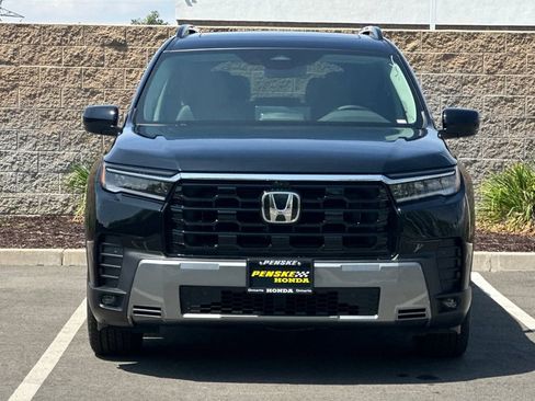 New 2026 Honda Pilot Touring image 9
