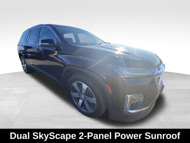 Used 2022 Chevrolet Traverse LT w/ LT Premium Package AWD/4WD image 17