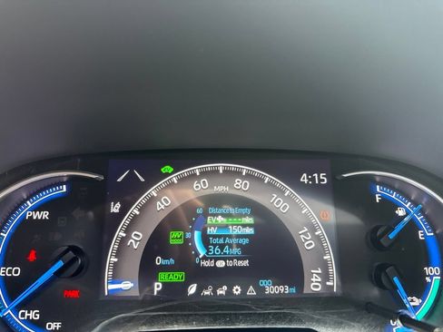 Used 2022 Toyota RAV4 SE w/ Weather & Moonroof Package AWD/4WD image 13