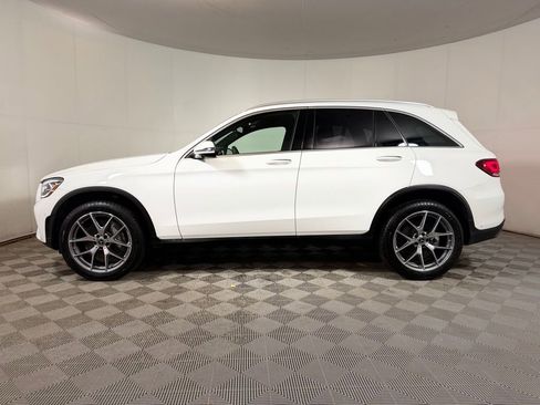 Used 2022 Mercedes-Benz GLC 300 4MATIC image 3