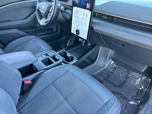 Used 2025 Ford Mustang Mach-E GT AWD/4WD image 15