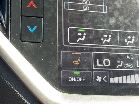 Used 2024 Subaru Ascent Limited w/ Technology Package AWD/4WD image 38