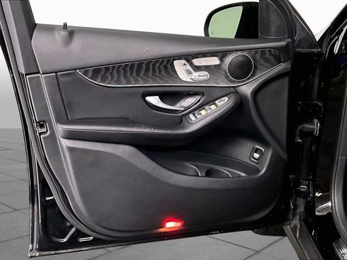 Certified 2018 Mercedes-Benz GLC 300 4MATIC image 19
