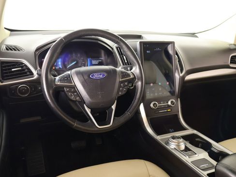 Used 2024 Ford Edge SEL AWD/4WD image 2