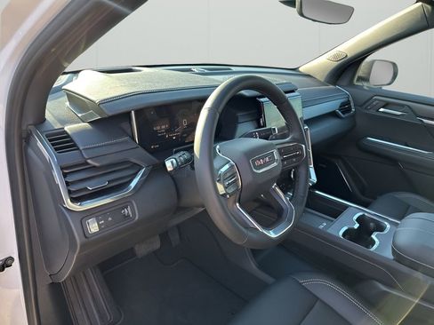 New 2026 GMC Acadia Elevation image 24