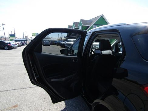 Used 2020 Ford EcoSport Titanium image 19