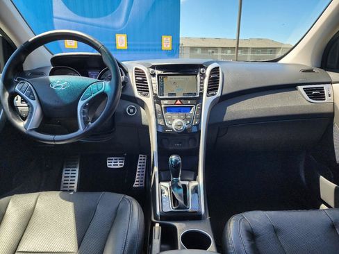 Used 2014 Hyundai Elantra GT w/ Option Group 03 FWD image 15