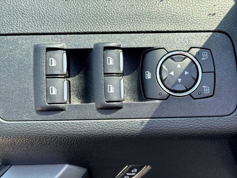 Used 2019 Ford F150 XLT w/ Equipment Group 302A Luxury AWD/4WD image 20