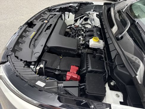 Used 2024 Nissan Pathfinder Rock Creek AWD/4WD image 34