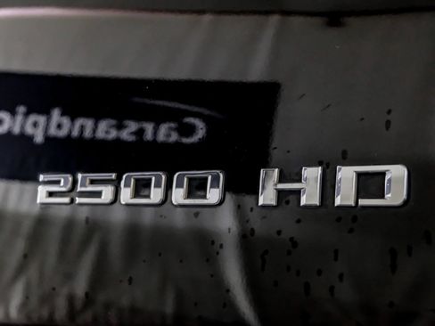 Used 2020 Chevrolet Silverado 2500 LTZ AWD/4WD image 45