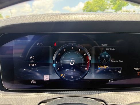 Used 2018 Mercedes-Benz S 560 Sedan image 36
