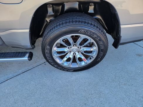 Used 2023 RAM 1500 Laramie AWD/4WD image 21