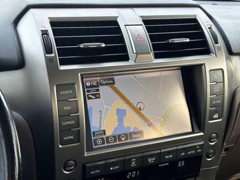 Used 2016 Lexus GX 460 image 24