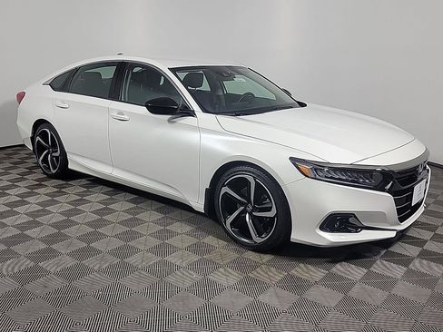 Certified 2022 Honda Accord Sport Special Edition image 1