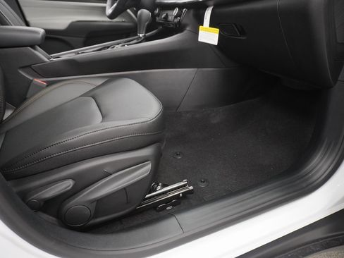 Certified 2024 Jeep Compass Limited w/ Sun and Sound Group image 46