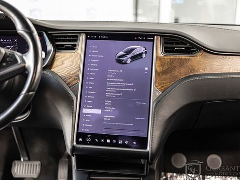 Used 2020 Tesla Model X Long Range AWD/4WD image 34