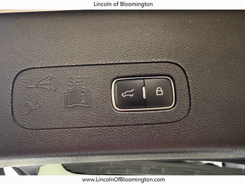 Certified 2025 Lincoln Aviator Reserve w/ Illumination Package AWD/4WD image 28