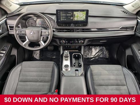 Used 2025 Mitsubishi Outlander SE AWD/4WD image 24