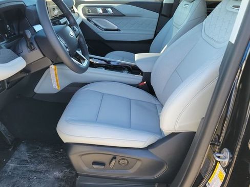 New 2026 Ford Explorer Platinum w/ LUX Leather Package image 6