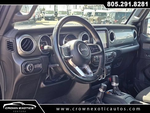 Used 2022 Jeep Gladiator Overland w/ Safety Group AWD/4WD image 22