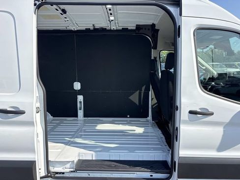 New 2026 Ford Transit 250 148 Medium Roof RWD image 17