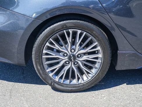 Certified 2023 Kia Forte GT-Line FWD image 12