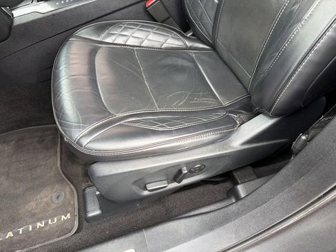 Used 2019 Ford Explorer Platinum AWD/4WD image 19