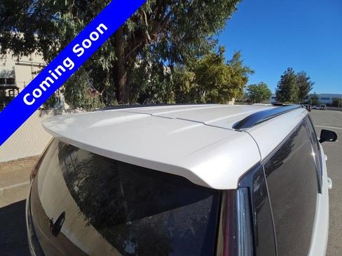 Used 2023 Cadillac Escalade ESV Sport Platinum w/ Heavy-Duty Trailer Package image 11