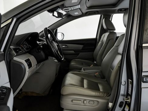 Used 2015 Honda Odyssey EX-L image 3