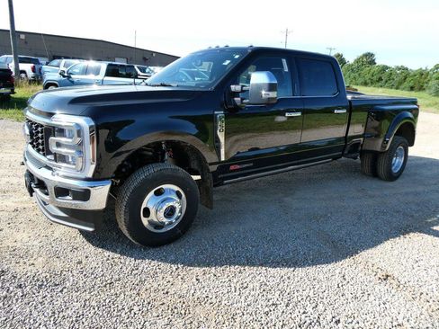 New 2026 Ford F350 King Ranch w/ Chrome Package AWD/4WD image 9