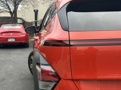 Used 2024 Hyundai Kona SEL image 34