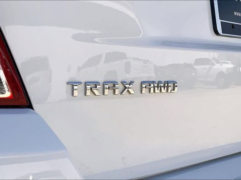 Certified 2022 Chevrolet Trax LT w/ Driver Confidence Package AWD/4WD image 31