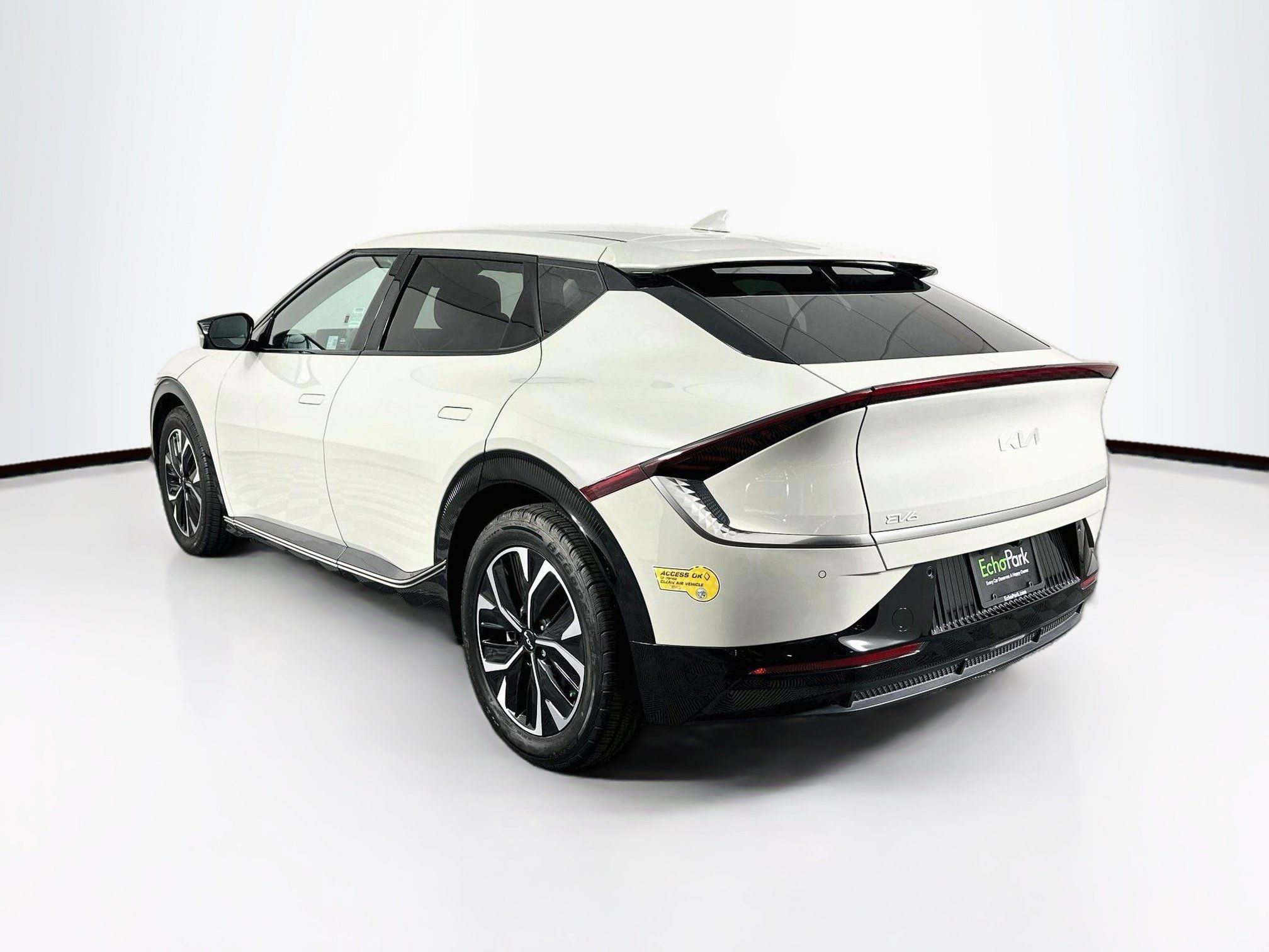 Used 2022 Kia EV6 Wind RWD image 5