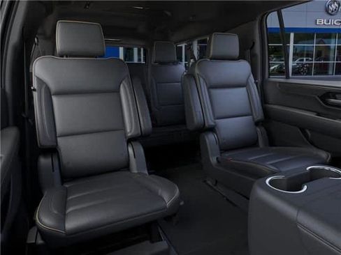 Used 2026 GMC Yukon XL Elevation w/ Elevation Premium Package AWD/4WD image 17