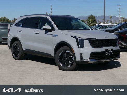 New 2026 Kia Sorento S image 1