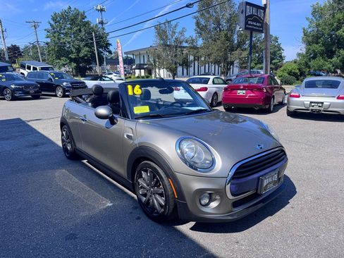 Used 2016 MINI Cooper Convertible FWD image 13