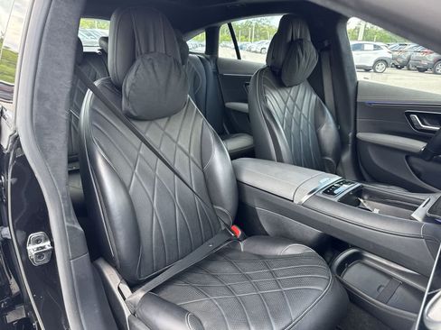 Used 2023 Mercedes-Benz EQS 580 4MATIC Sedan image 19