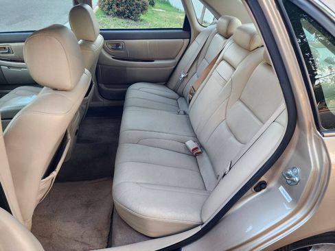 Used 2003 Toyota Avalon XLS FWD image 16