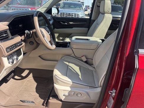 Used 2023 GMC Yukon XL Denali w/ LPO, Floor Liner Package AWD/4WD image 16