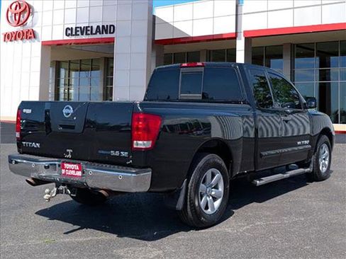 Used 2010 Nissan Titan SE w/ SE Value Truck Pkg RWD image 7