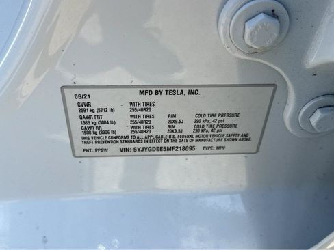 Used 2021 Tesla Model Y Long Range AWD/4WD image 42