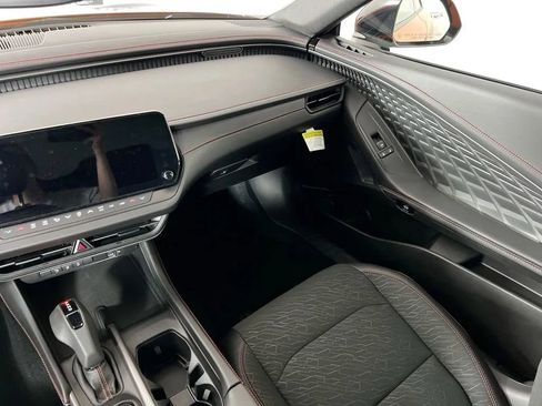 Used 2025 Dodge Charger R/T w/ Sun & Sound Package image 25