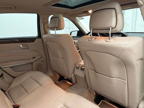 Used 2014 Mercedes-Benz E 350 Sedan image 24