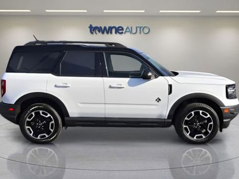 Used 2023 Ford Bronco Sport Outer Banks AWD/4WD image 9