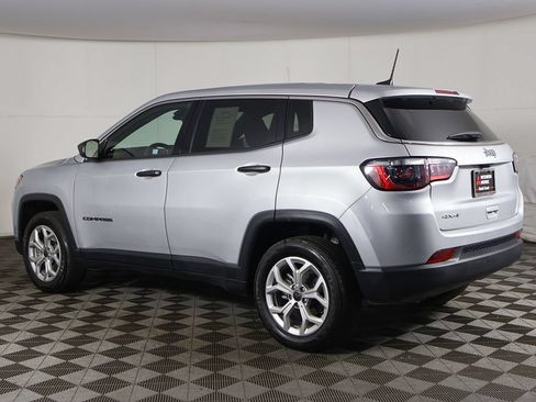 Used 2025 Jeep Compass Sport AWD/4WD image 7